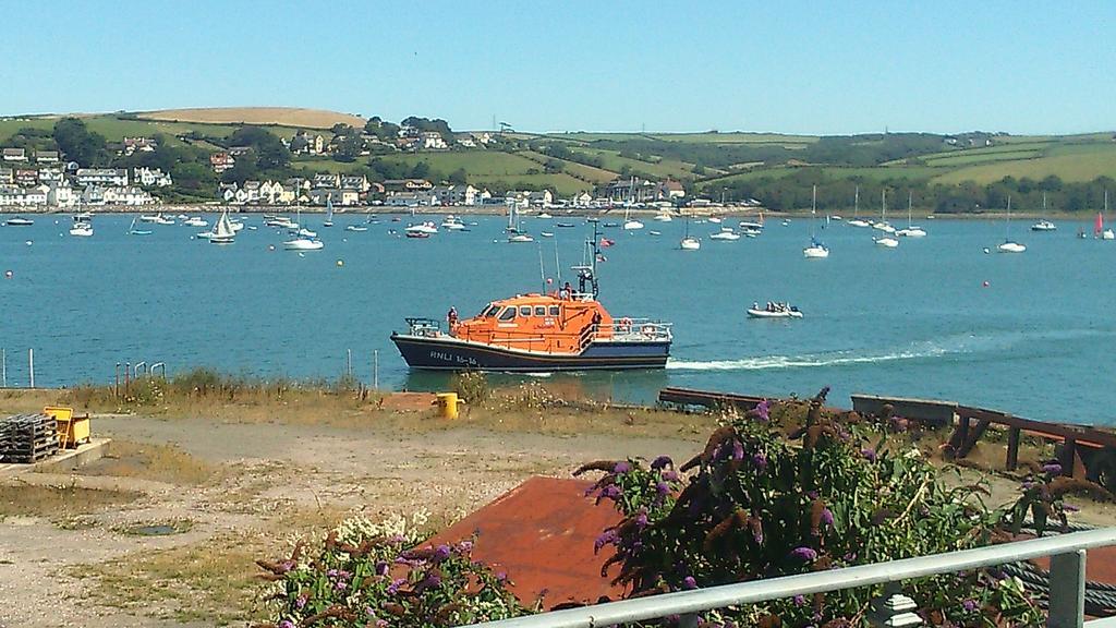 The Boat Yard Apartment Appledore Bagian luar foto
