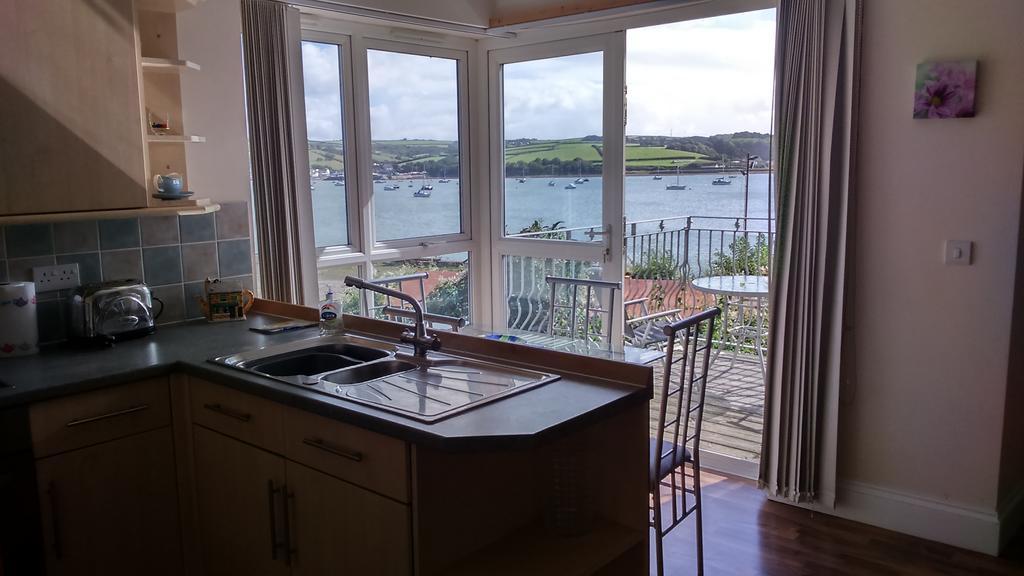 The Boat Yard Apartment Appledore Bagian luar foto